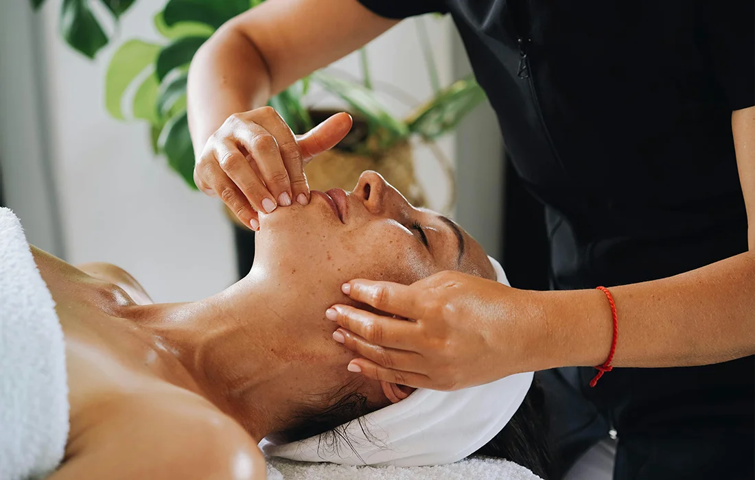 Formation beauté du regard avec la technique Brow Lift et la teinture au henné